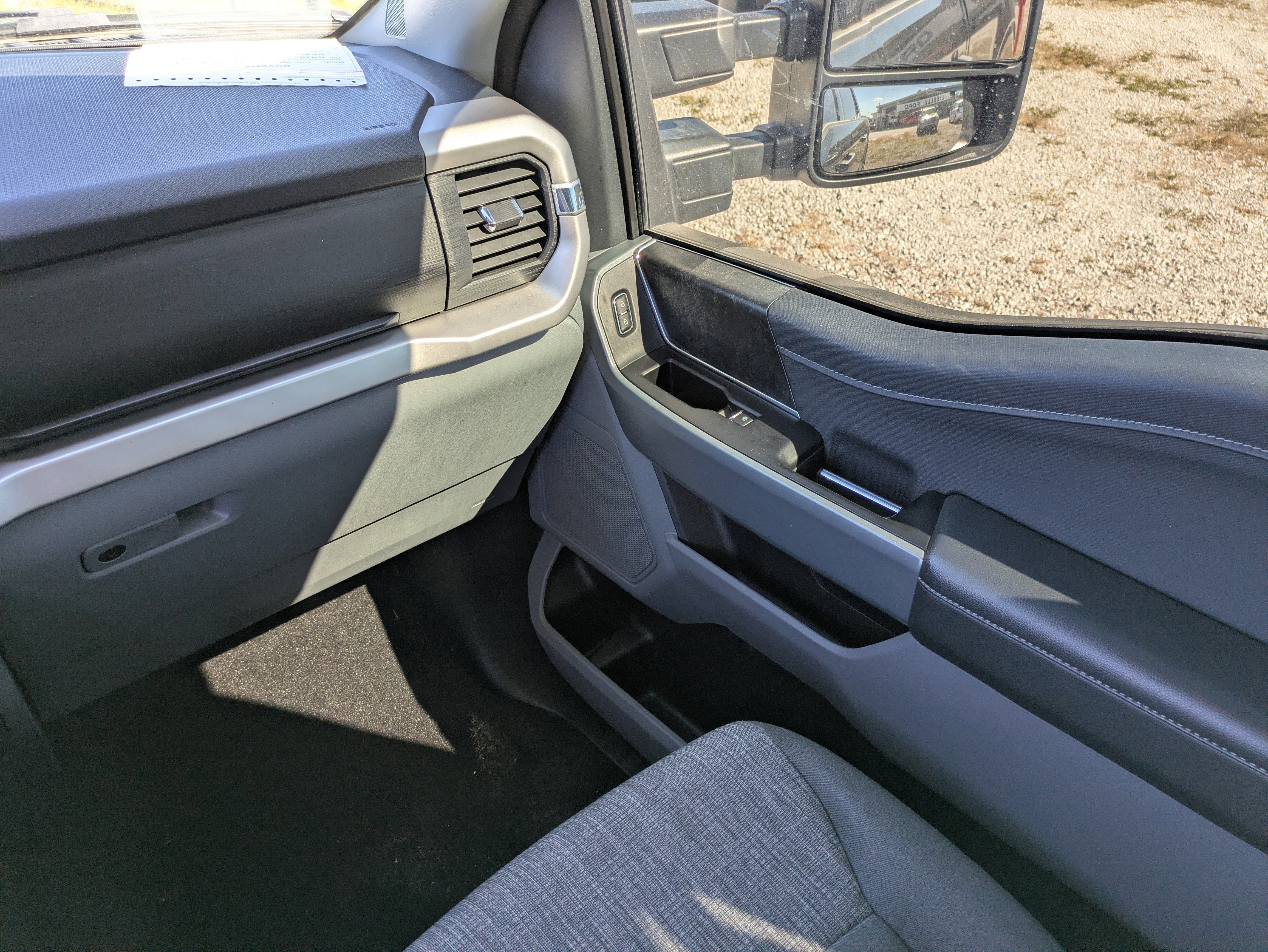 Certified 2022 Ford F150 XLT w/ Equipment Group 301A Mid image 18