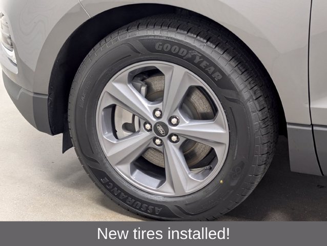 Certified 2023 Ford Edge SEL w/ Sport Appearance Package AWD/4WD image 2