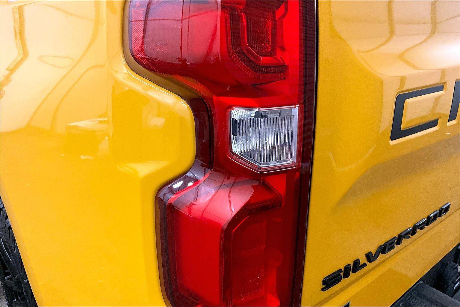 Used 2021 Chevrolet Silverado 1500 LT Trail Boss w/ Bed Protection Package image 28