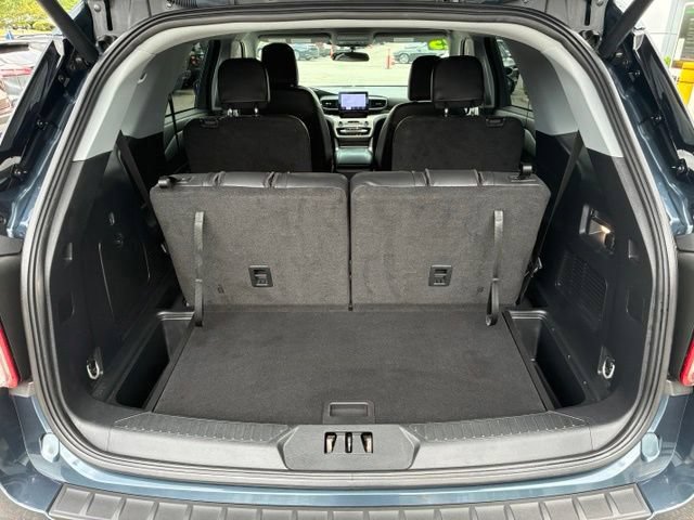 Certified 2023 Ford Explorer XLT w/ Equipment Group 202A AWD/4WD image 11