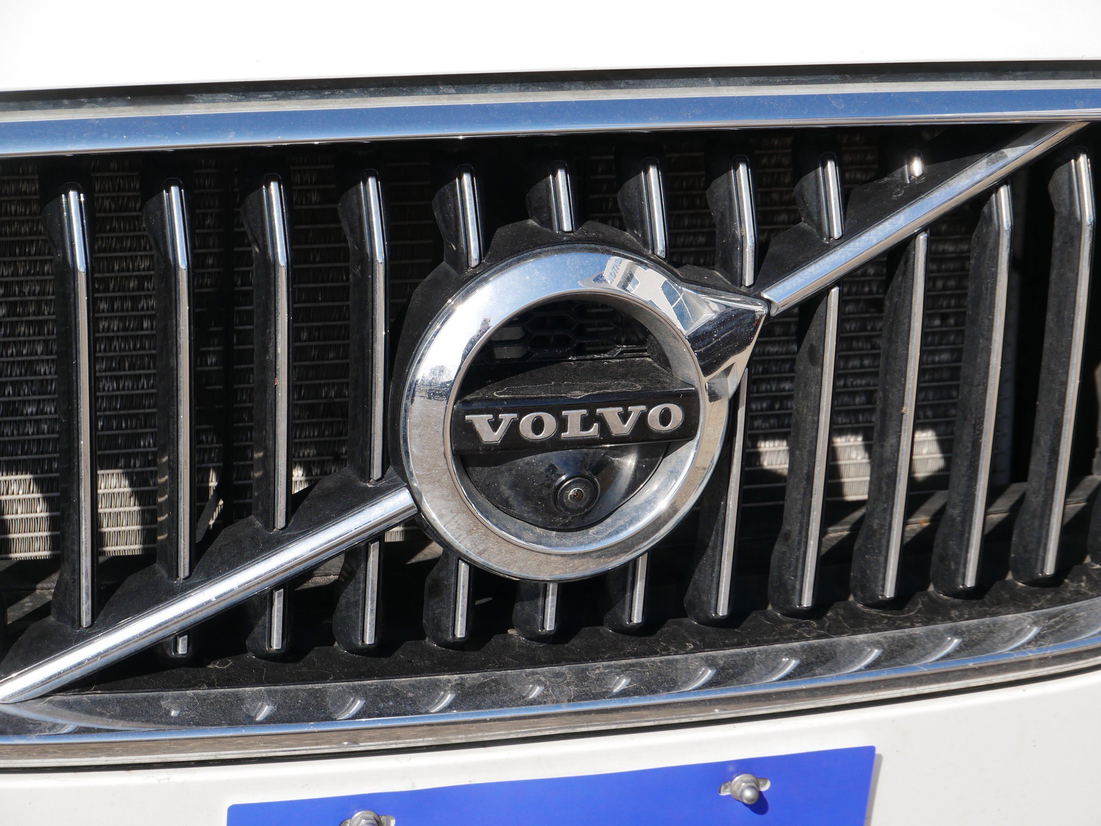 Used 2019 Volvo XC60 T8 Inscription w/ Advanced Package image 7