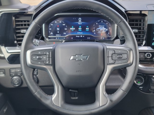 Used 2024 Chevrolet Silverado 1500 LT Trail Boss w/ Convenience Package II AWD/4WD image 31