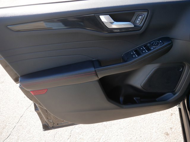 Certified 2025 Ford Escape ST-Line image 12