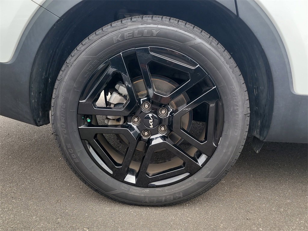 Used 2023 Kia Telluride SX X-Line image 5