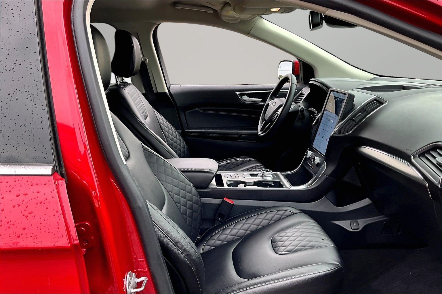 Certified 2024 Ford Edge Titanium AWD/4WD image 7
