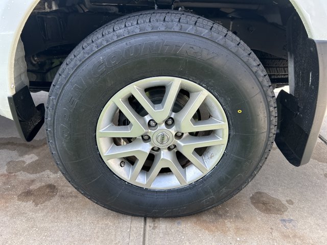 Used 2019 Nissan Frontier SV AWD/4WD image 7
