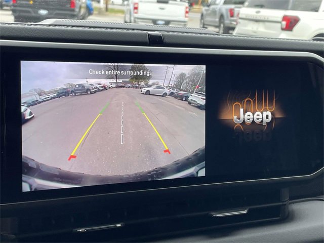 Used 2024 Jeep Wrangler Unlimited Rubicon image 26