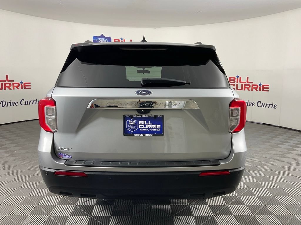 Certified 2023 Ford Explorer XLT RWD image 4