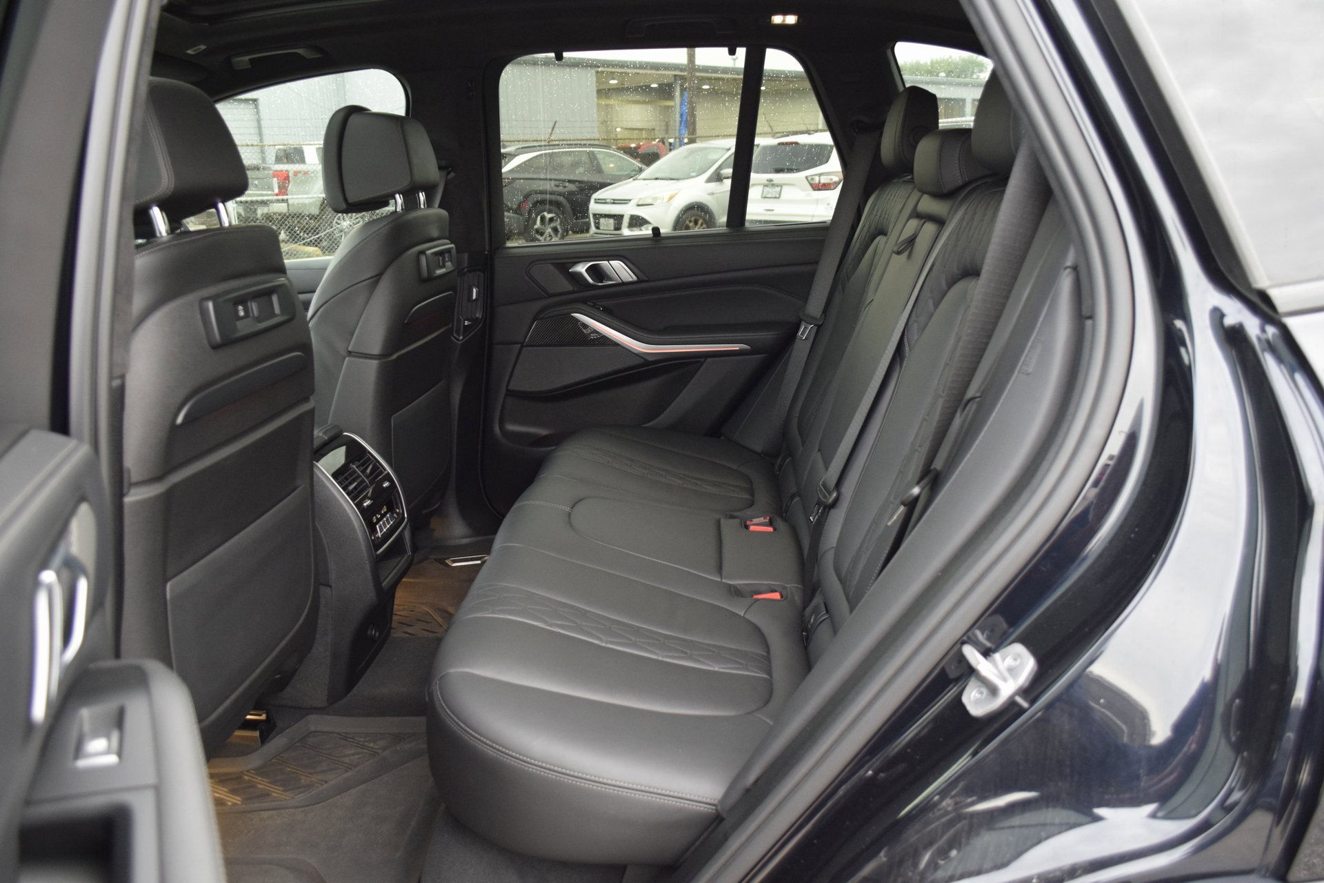 Used 2022 BMW X5 M50i w/ Executive Package image 21