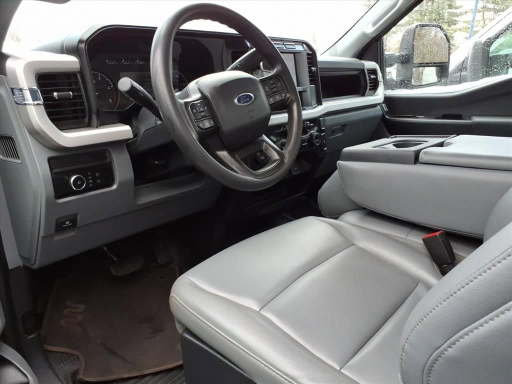 Certified 2024 Ford F350 XL w/ XL Chrome Package image 11