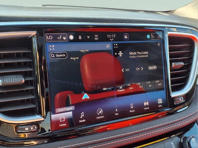 Used 2021 Chrysler Pacifica Limited w/ S Appearance Package FWD image 25