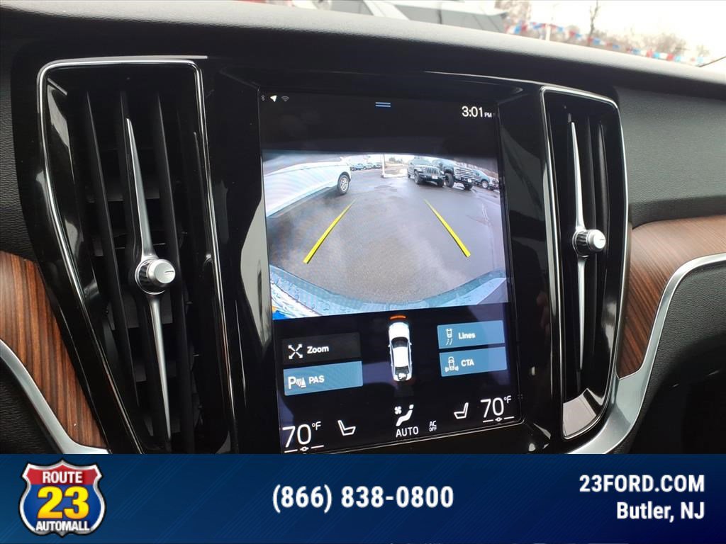 Used 2021 Volvo S60 T6 Momentum image 17