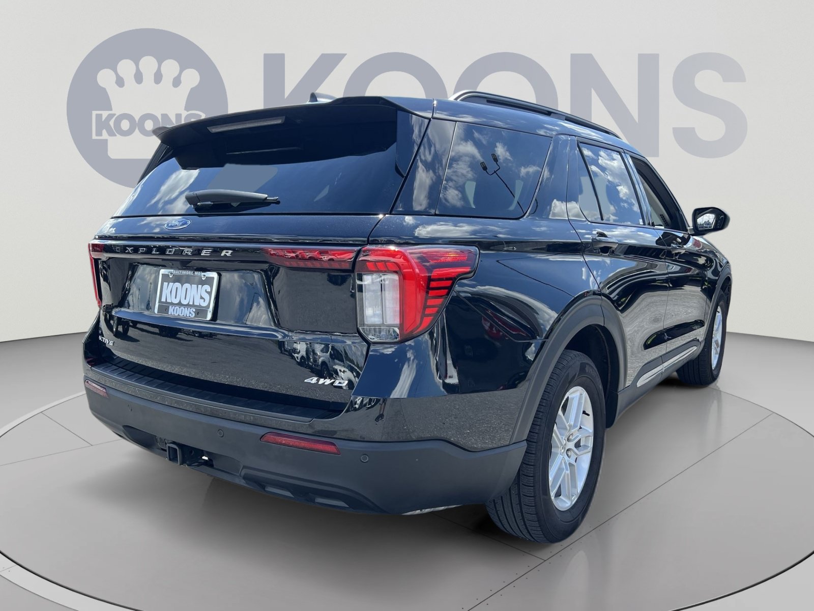 Certified 2025 Ford Explorer Active AWD/4WD image 7
