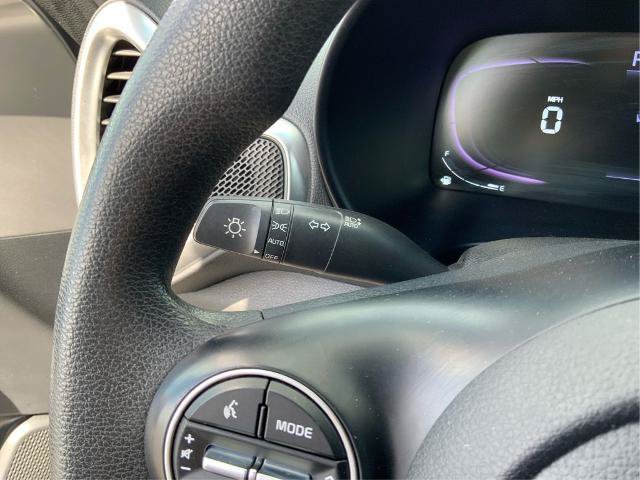 Used 2023 Kia Soul LX w/ Option Group 015 FWD image 20