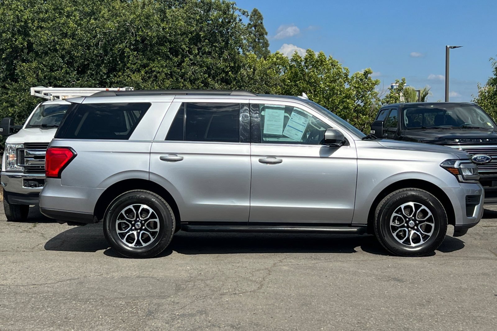 Certified 2024 Ford Expedition XLT AWD/4WD image 3