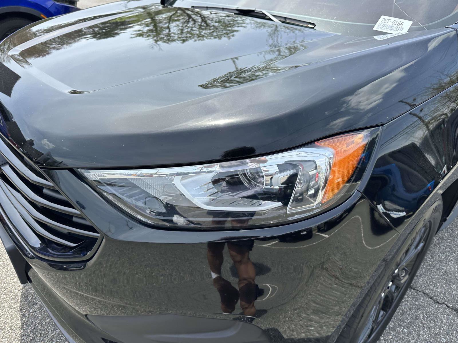 Certified 2023 Ford Edge SE w/ Black Appearance Package AWD/4WD image 9