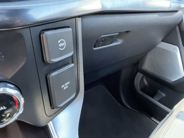 Certified 2024 Ford F150 Platinum w/ Equipment Group 702A High AWD/4WD image 47