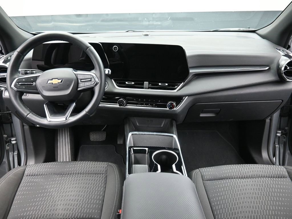 Used 2025 Chevrolet Equinox LT image 12