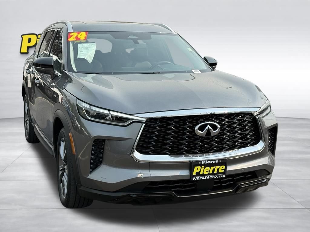 Used 2024 INFINITI QX60 Luxe AWD/4WD image 2