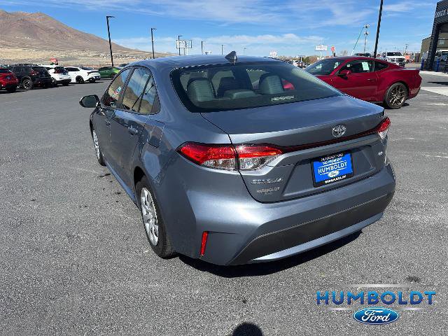 Used 2020 Toyota Corolla LE image 3