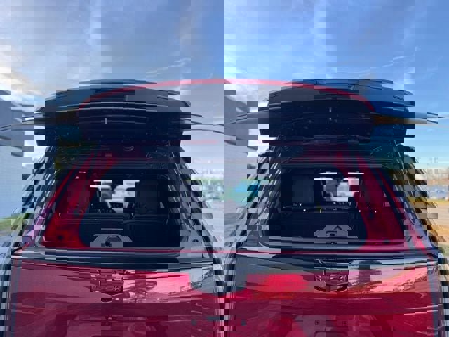 Used 2024 Cadillac Escalade Sport w/ LPO, ONYX Package image 24