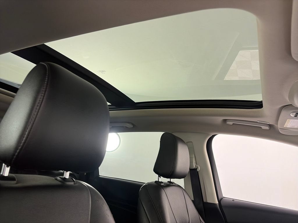 Certified 2020 Ford Edge Titanium AWD/4WD image 32