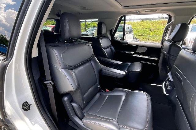 Certified 2025 Ford Expedition Active AWD/4WD image 27
