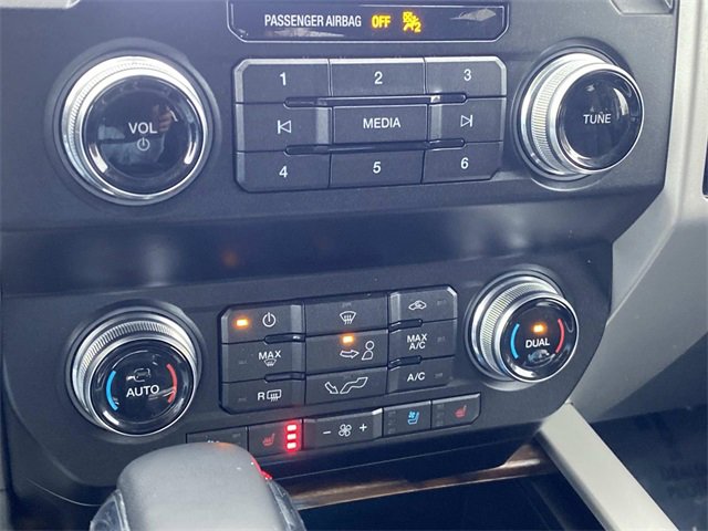 Certified 2019 Ford F150 Lariat w/ Equipment Group 502A Luxury image 26