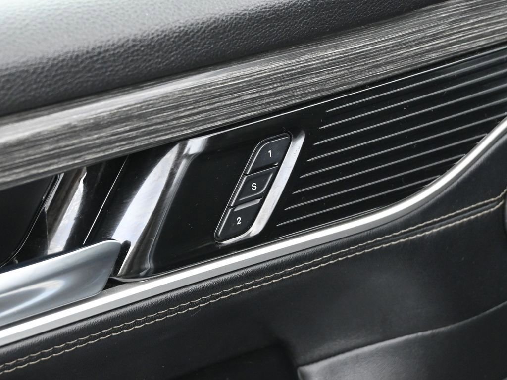 Used 2022 Jeep Wagoneer Series III w/ Premium Group I image 10