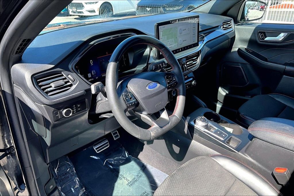 Certified 2023 Ford Escape ST-Line w/ Tech Pack #1 image 13