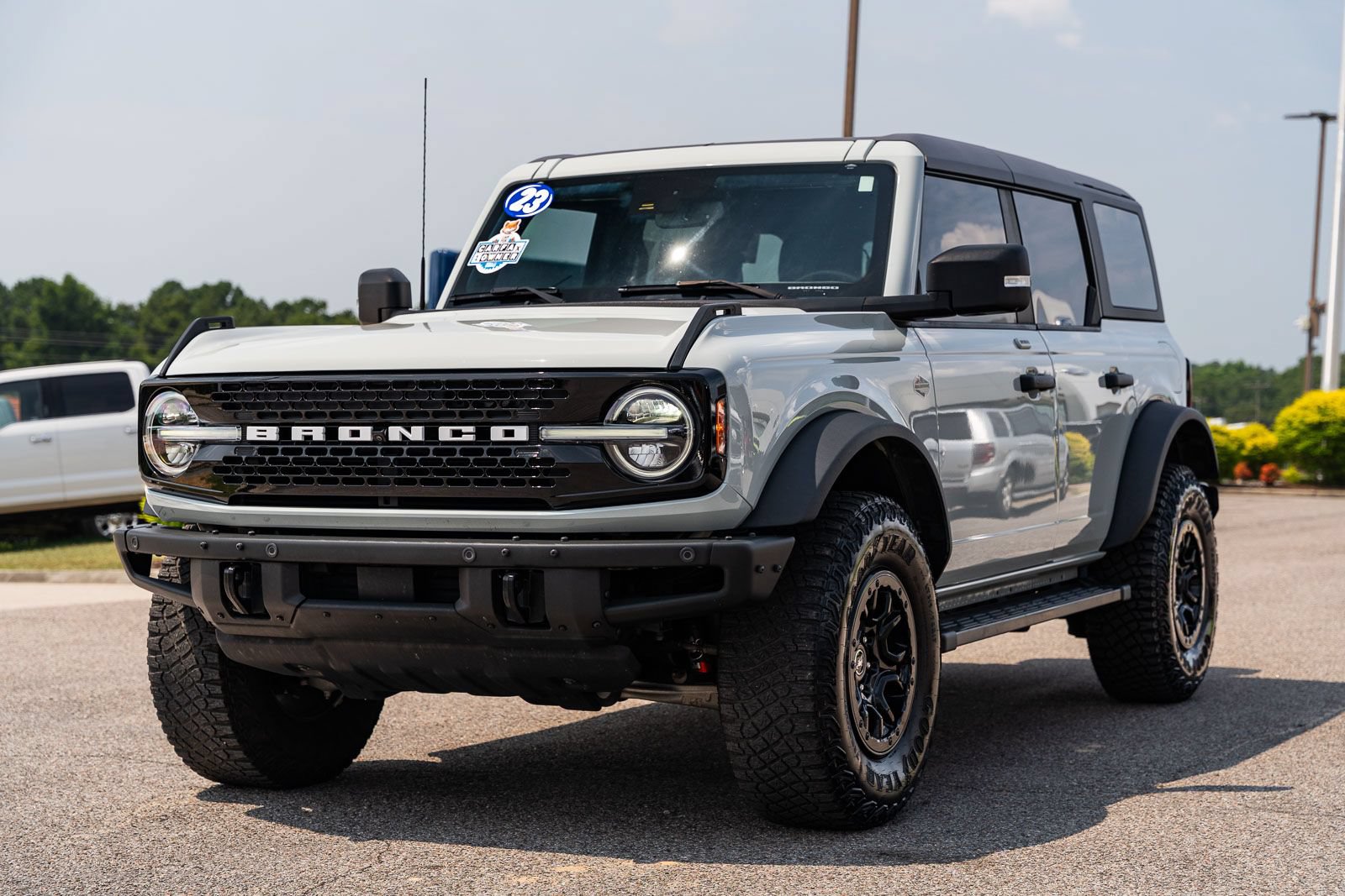 Certified 2023 Ford Bronco Wildtrak AWD/4WD image 3