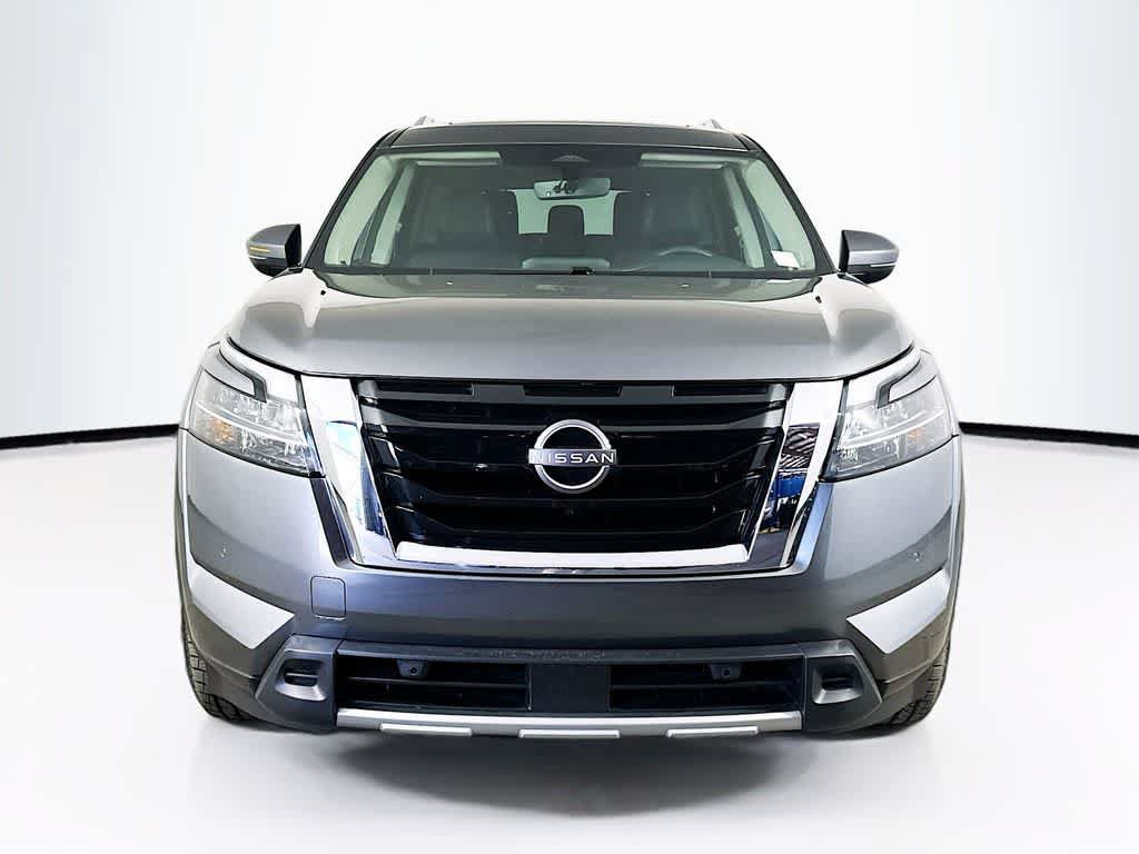 Used 2023 Nissan Pathfinder SL w/ SL Premium Package AWD/4WD image 6