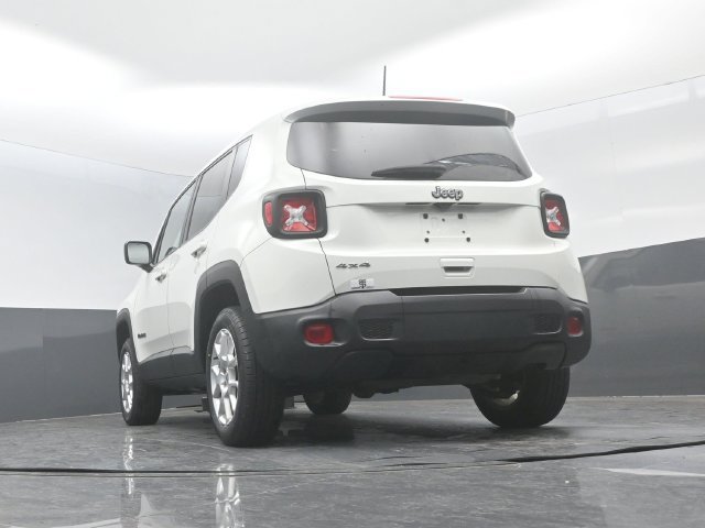 Used 2023 Jeep Renegade Latitude AWD/4WD image 22
