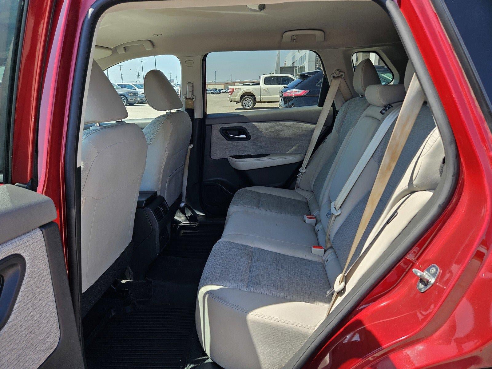 Used 2023 Nissan Rogue SV FWD image 11