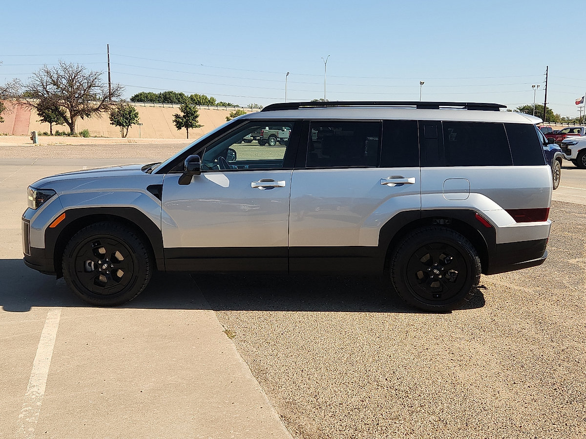 Used 2024 Hyundai Santa Fe XRT AWD/4WD image 2