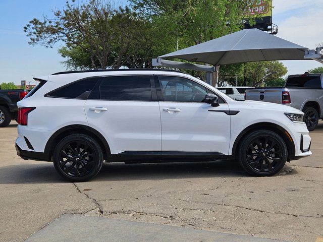 Used 2021 Kia Sorento SX image 4