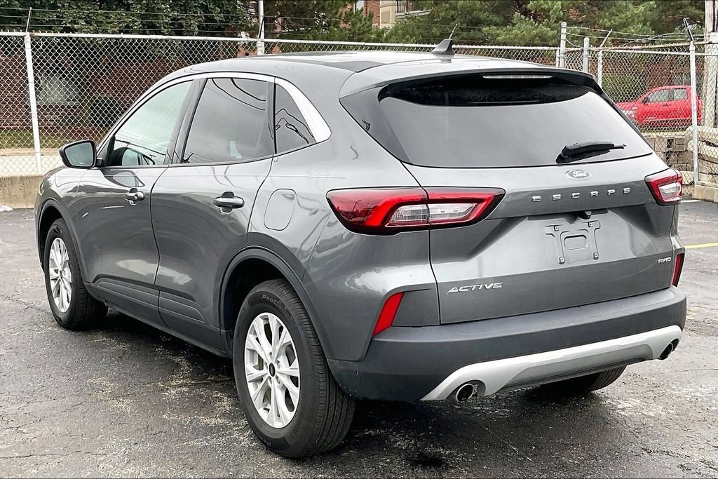 Certified 2023 Ford Escape Active AWD/4WD image 10