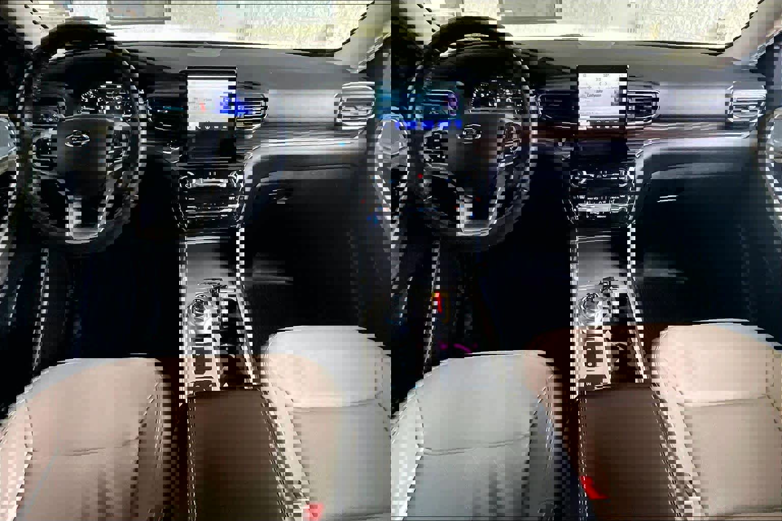 Certified 2021 Ford Explorer Limited w/ Equipment Group 301A image 15