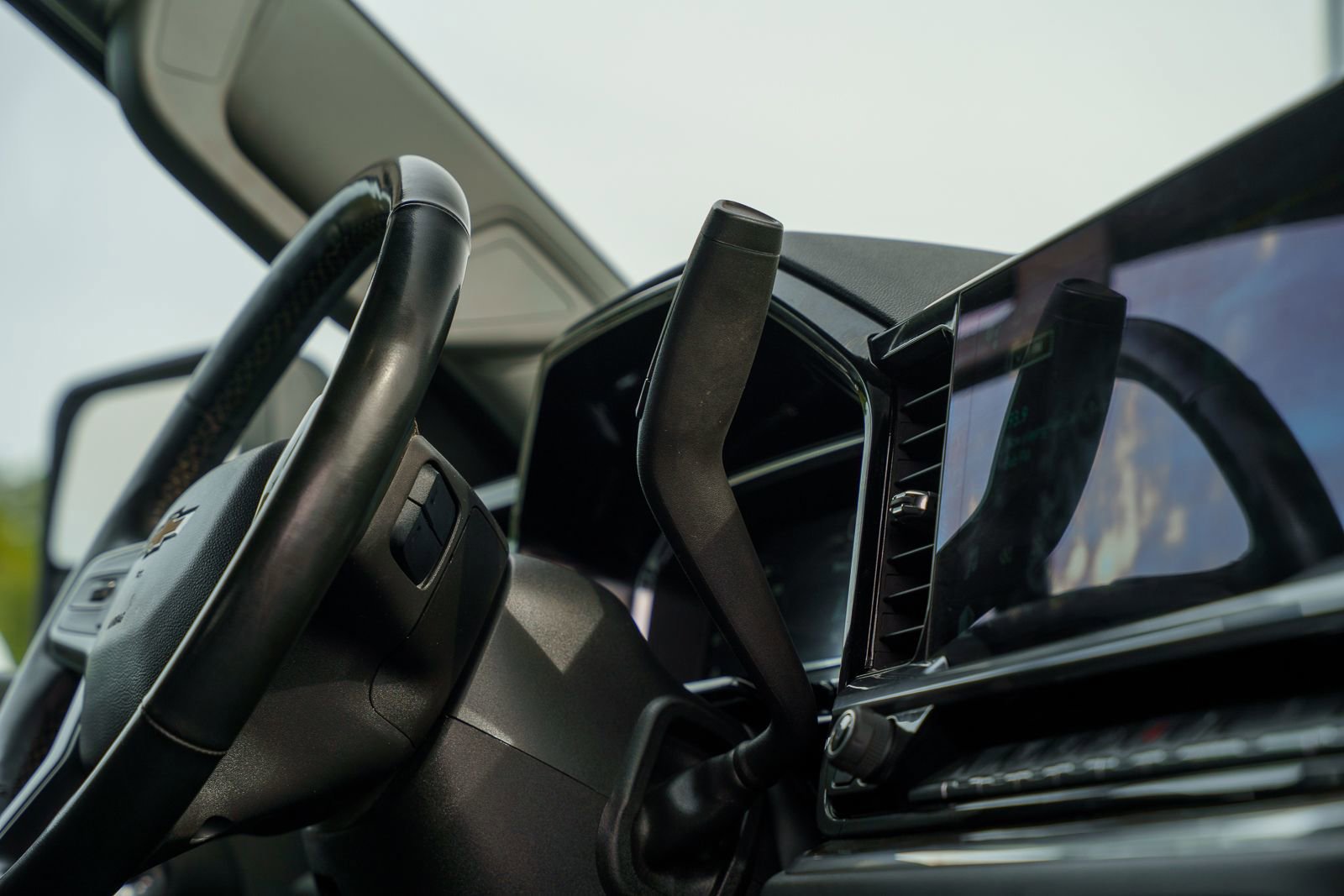 Used 2024 Chevrolet Silverado 2500 LT image 33