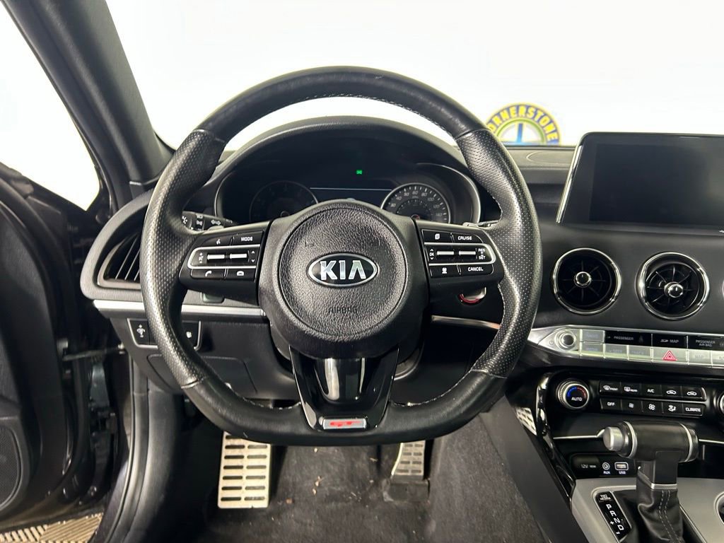 Used 2020 Kia Stinger GT1 AWD/4WD image 8