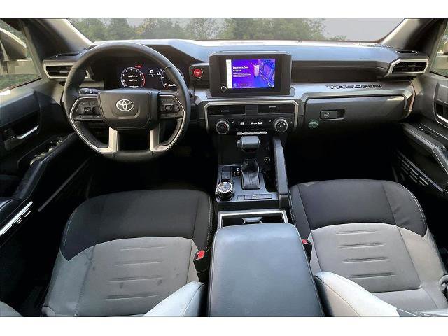 Used 2025 Toyota Tacoma TRD Off-Road AWD/4WD image 6