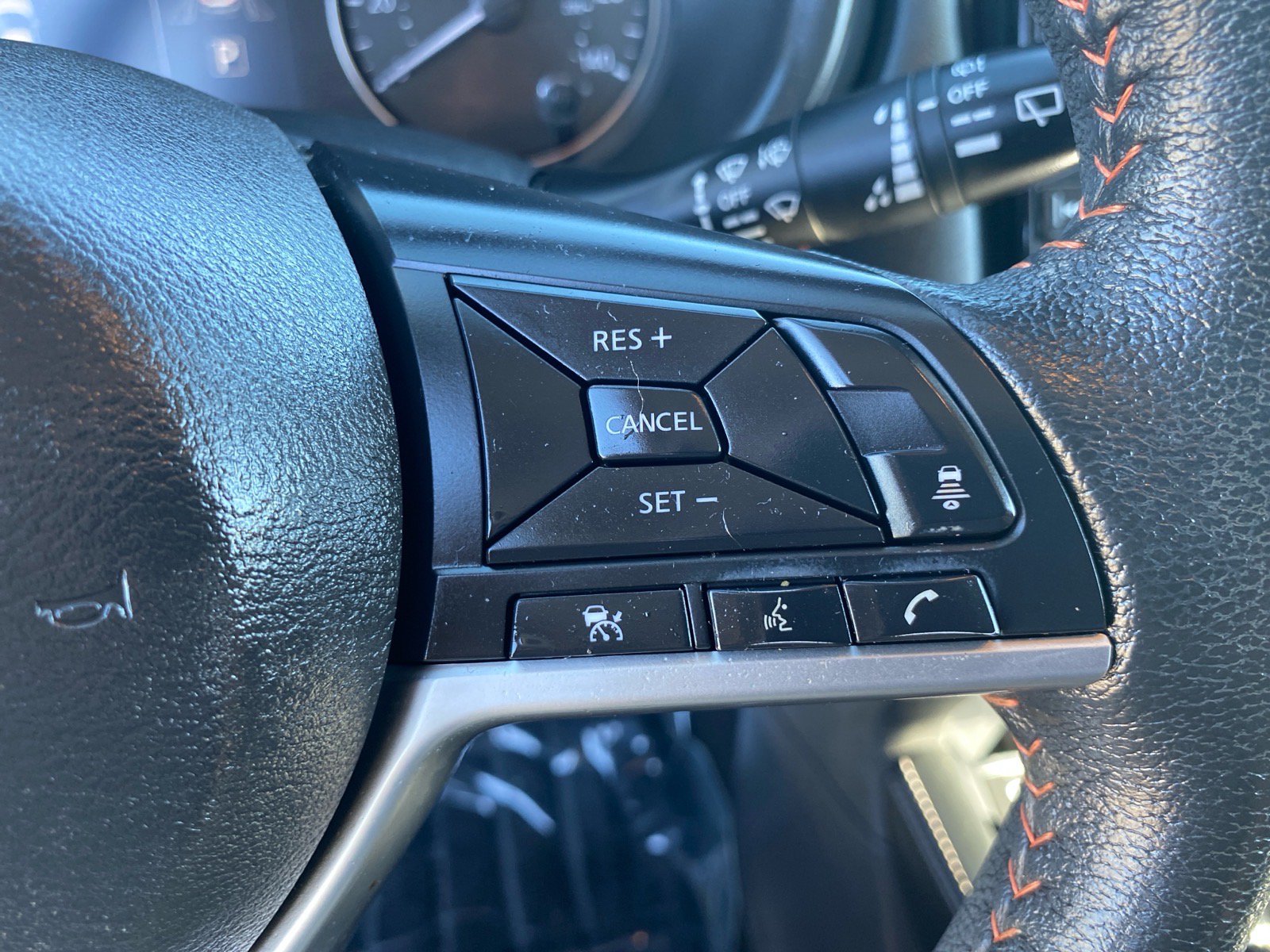 Used 2023 Nissan Kicks SR w/ SR Premium Package FWD image 19