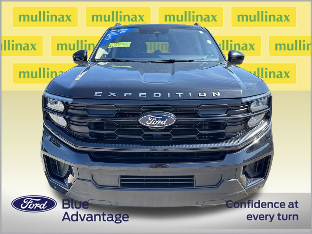 Certified 2025 Ford Expedition Active RWD image 11