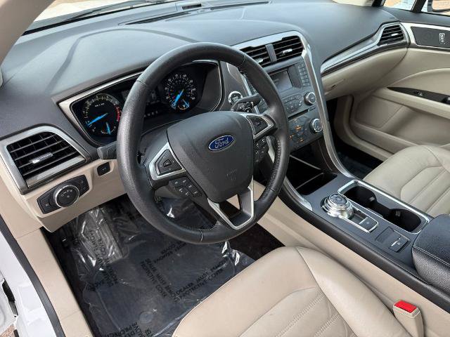 Certified 2017 Ford Fusion SE FWD image 25
