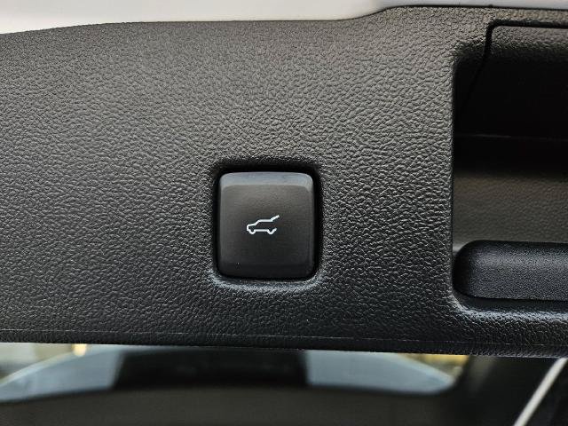Certified 2022 Ford Escape SE w/ Convenience Package FWD image 35
