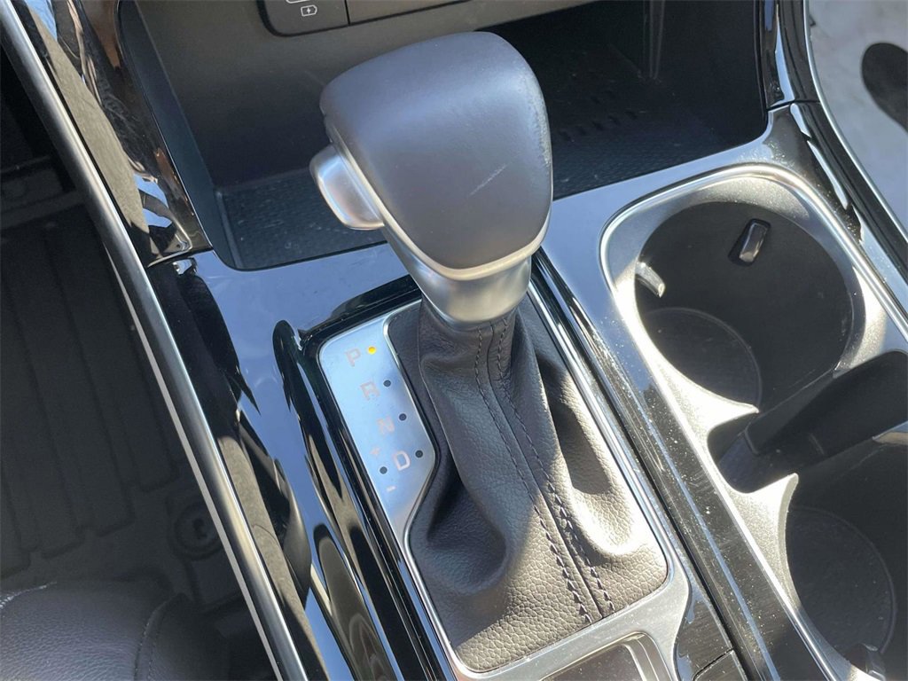 Used 2024 Kia Carnival SX Prestige image 17