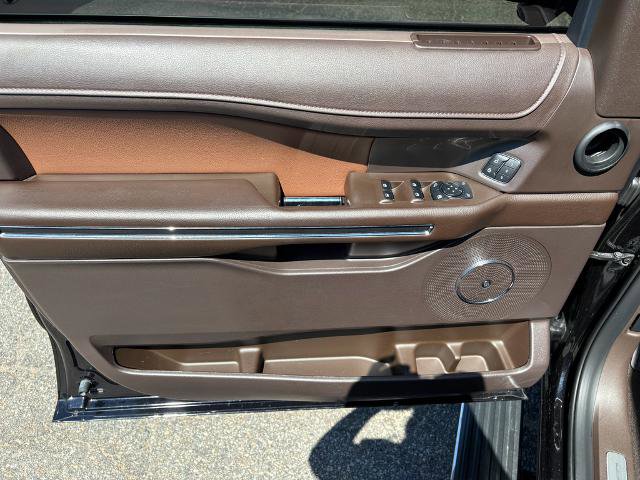 Certified 2024 Ford Expedition Max King Ranch AWD/4WD image 9