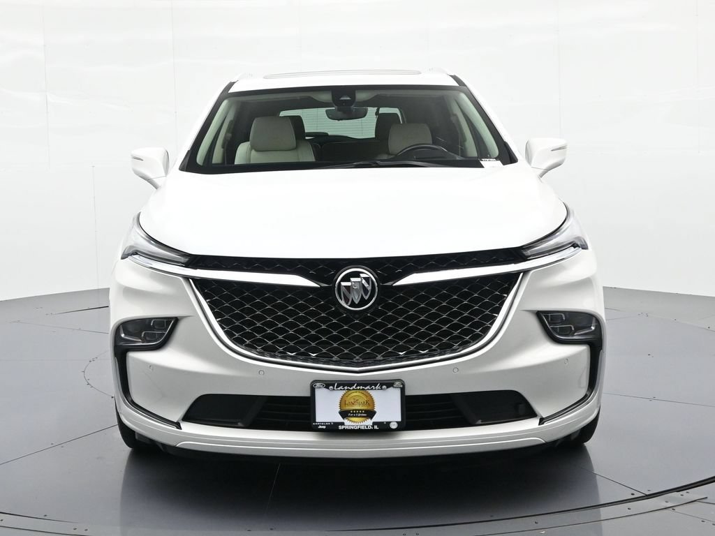 Used 2022 Buick Enclave Avenir w/ Avenir Technology Package AWD/4WD image 3