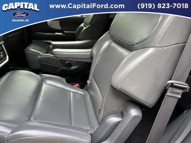 Certified 2025 Ford Expedition Active AWD/4WD image 18