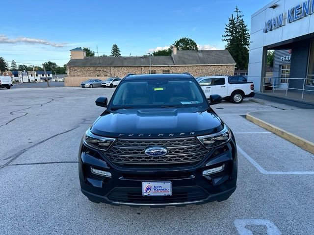 Certified 2023 Ford Explorer XLT w/ Equipment Group 202A AWD/4WD image 2